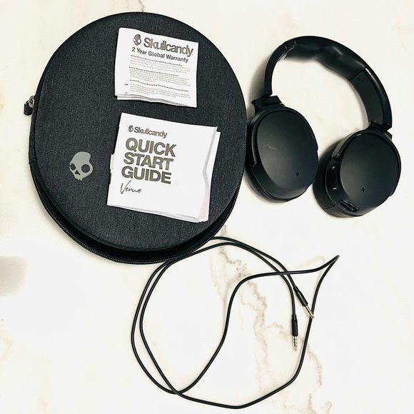 Skullcandy Other - Skull Candy wireless headphones